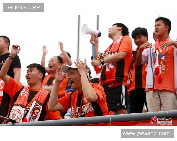 中超精彩对决莱比锡与巴黎圣日耳曼战成平局绝杀瞬间引发全场狂欢